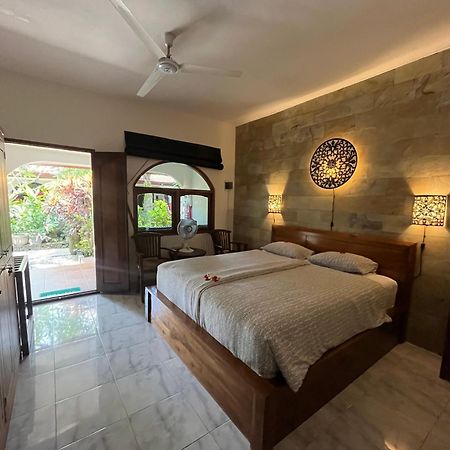 Catra Homestay Beach Apartments Candidasa Екстериор снимка
