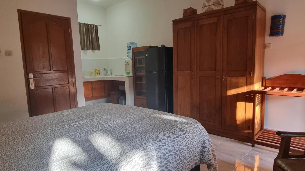 Catra Homestay Beach Apartments Candidasa Екстериор снимка